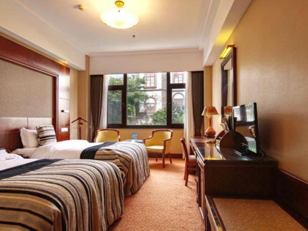 Yantai Golden Gulf Hotel Bagian luar foto