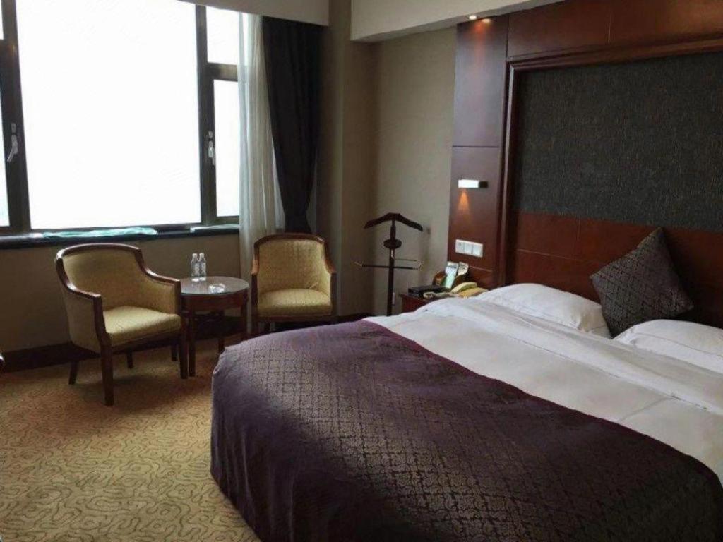 Yantai Golden Gulf Hotel Bagian luar foto