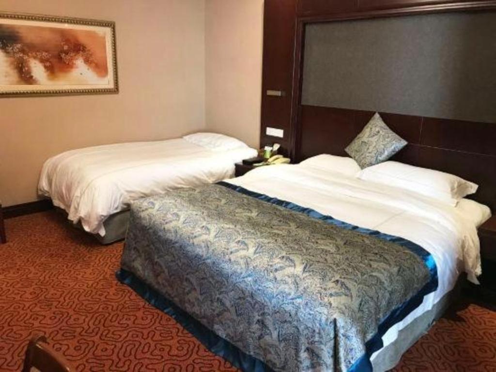 Yantai Golden Gulf Hotel Bagian luar foto