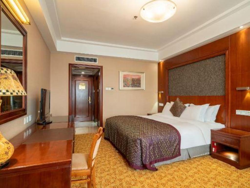 Yantai Golden Gulf Hotel Bagian luar foto