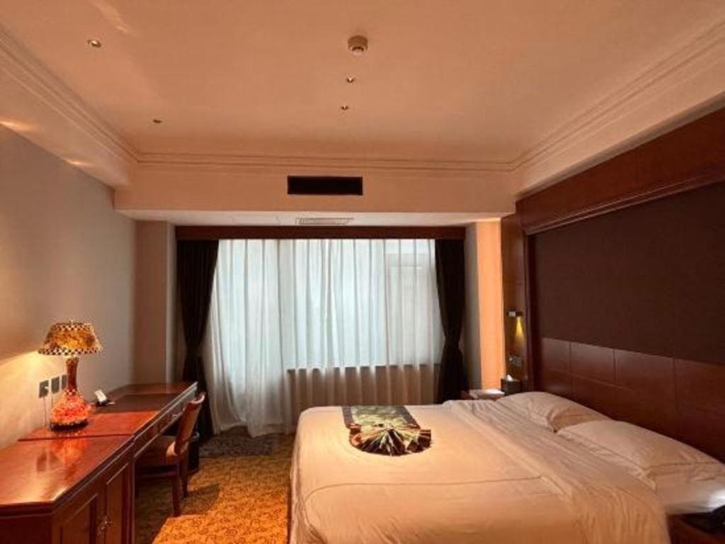Yantai Golden Gulf Hotel Bagian luar foto