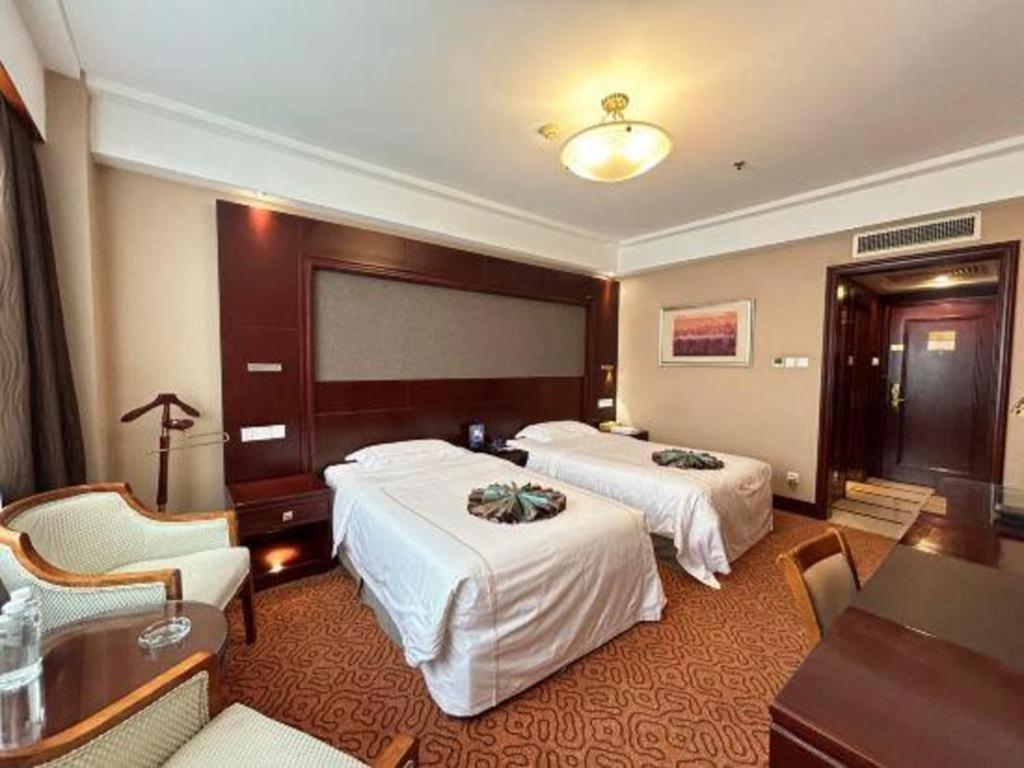 Yantai Golden Gulf Hotel Bagian luar foto