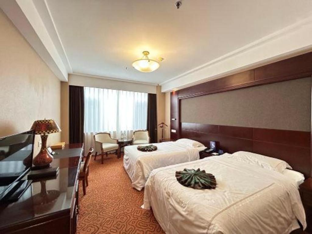 Yantai Golden Gulf Hotel Bagian luar foto